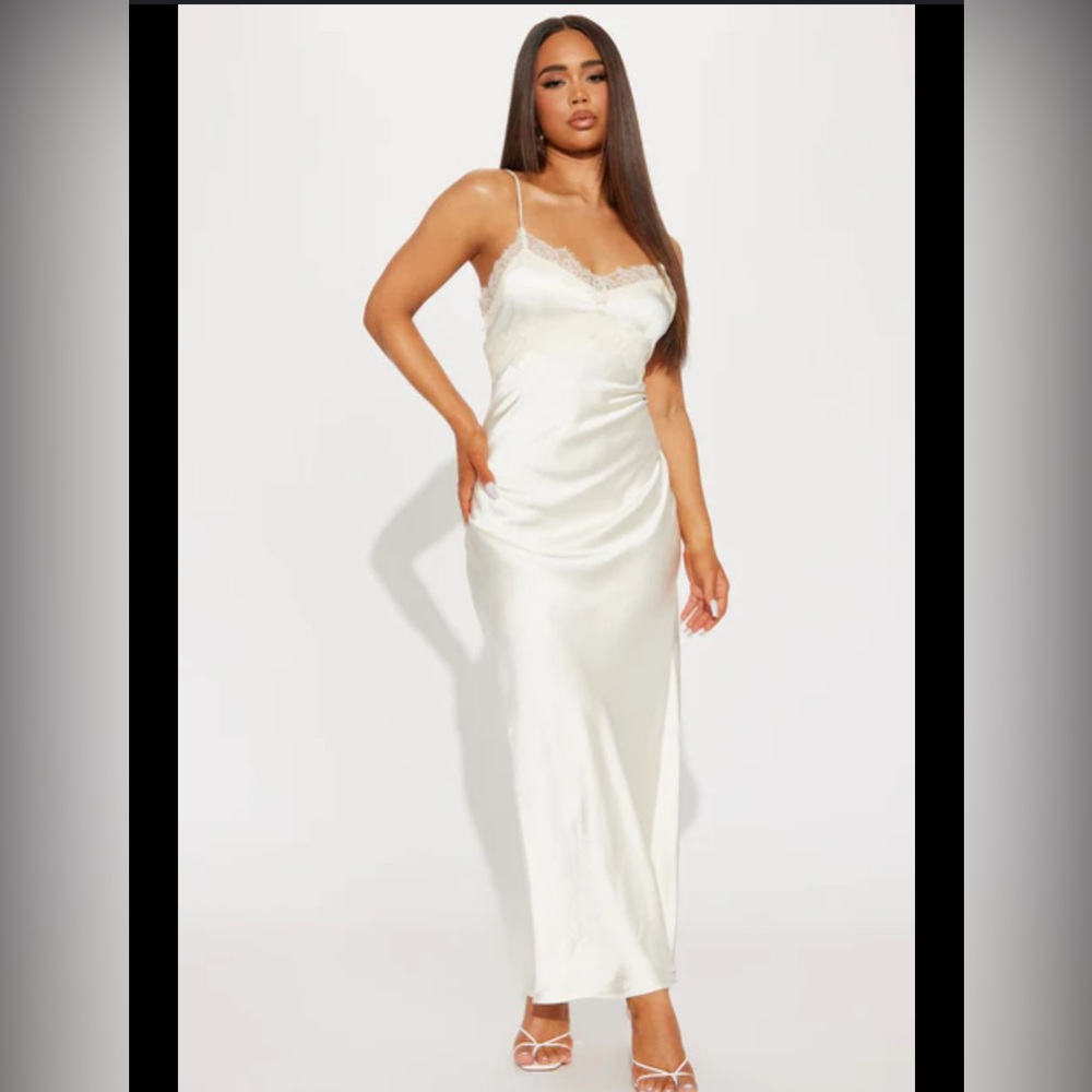 Zara Elegant White Satin Nightgown